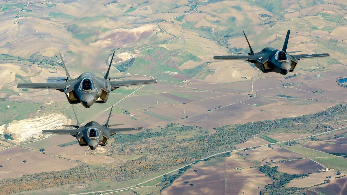 Baterii Patriot si avioane F 35 NATO ajuta Polonia