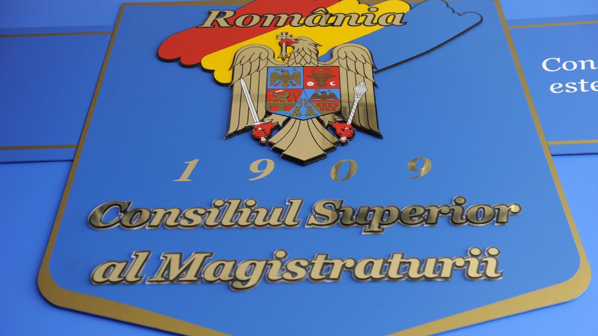 CSM Judecatorii nu pot inlocui obligatia statului privind accesul pacientilor la tratamente vitale