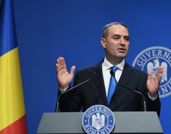 Ce zice ministrul Nazare despre a l inlocui pe Bolojan
