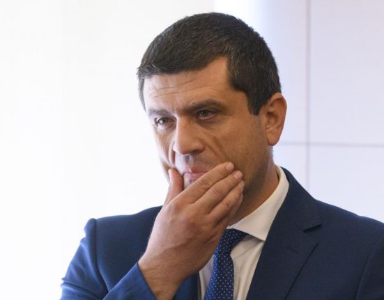 Groapa de gunoi de la Fabrica de Pulberi ramane acolo