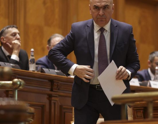 Ilie Bolojan doreste cresterea varstei de pensionare