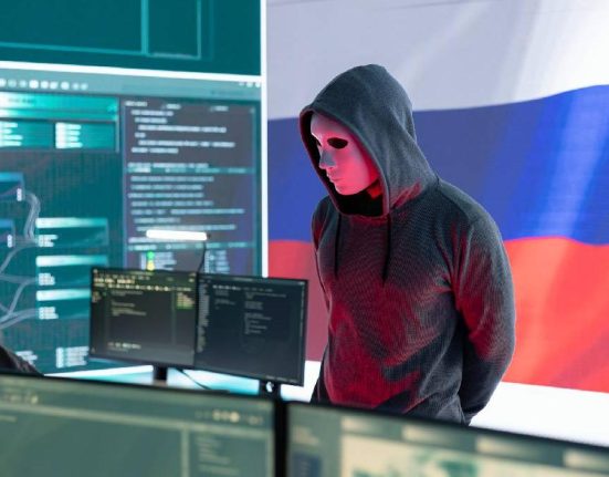 Investigaie sub acoperire Ferma de troli a lui Putin