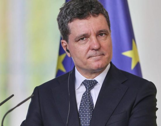 Nicuser Dan afirma ca nu a atacat guvernul Bolojan