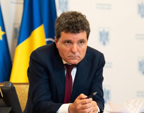 Nicusor Dan Obligatii ale Romaniei in razboi