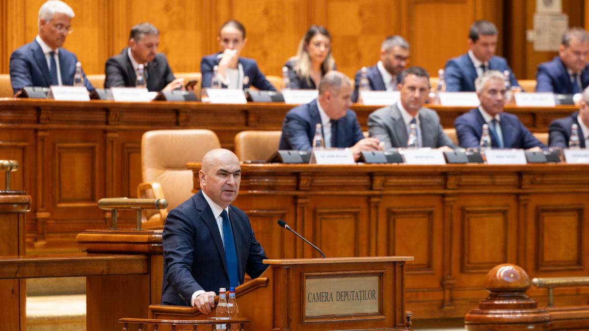 Noua sesiune incepe cu asumare si 5 motioni de cenzura