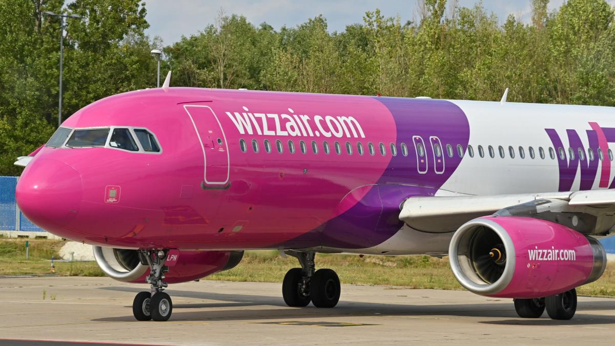 Scandal pe avionul Bruxelles Bucuresti romn atac echipajul