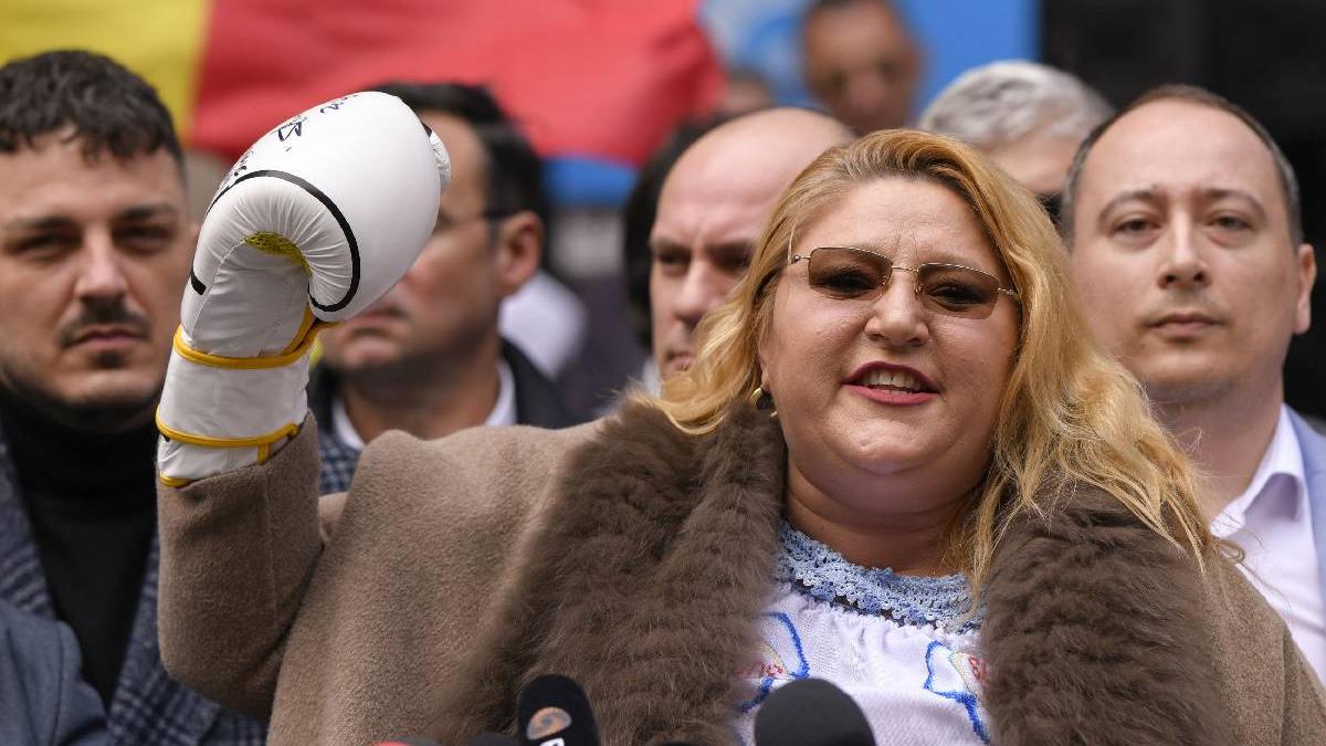 Sosoca investigata pentru idei legionare si ultraj