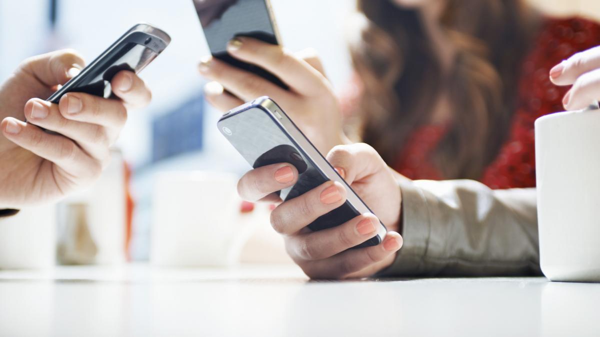 Retea sociala instoreaza taxe pentru stocarea datelor
